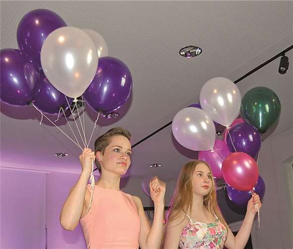 Professionell und schön anzusehen liefen die Mädels über den Catwalk.