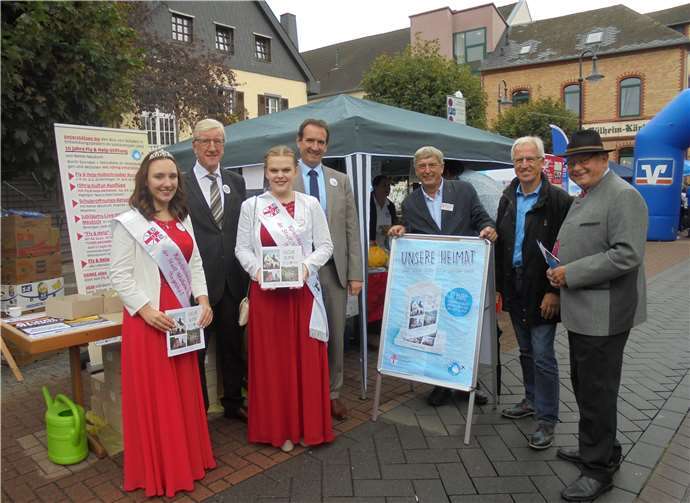 Prominente Besucher konnte Hans Peter Röhrig begrüßen am Fly & Help Stand zum Stadtfest „50 Jahre Mülheim-Kärlich“.
