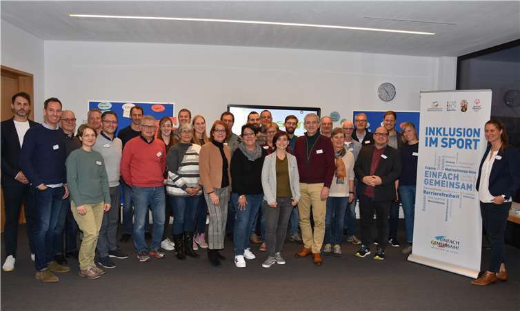 Protagonisten auf dem Weg zu einem noch inklusiverem Sporttreiben in Rheinland-Pfalz: Die Teilnehmer des Netzwerktreffens Inklusion in Ingelheim. Foto: LSB