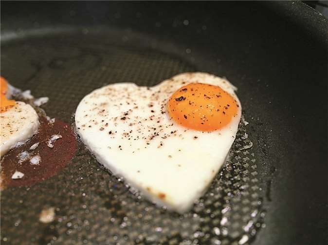 Proteine aus Eiern tun unserer Muskulatur gut. Foto:  Benjamin Matzmorr/pixelio.de