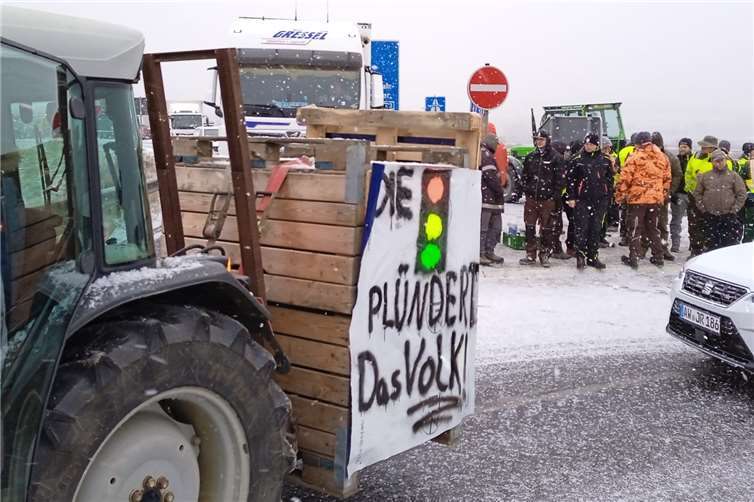 Protest an der A61 in der Grafschaft.  Foto: GS