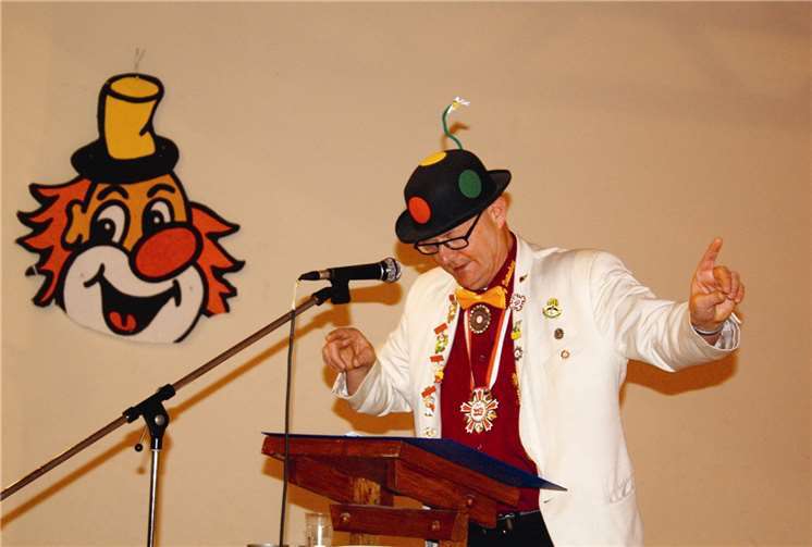 Protokollarius Willi Simon griff wieder ganz tief in das Daddeberjer Nähkästen.DL