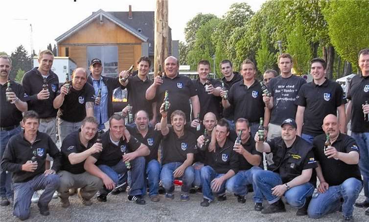 Puderbach. Am Dienstag, 30. April, laden die Maibaumburschen Puderbach ab 18 Uhr zur Maifeier am alten Bahnhof ein. Es gibt Leckeres vom Grill sowie kalte Getränke und jede Menge gute Laune.privat