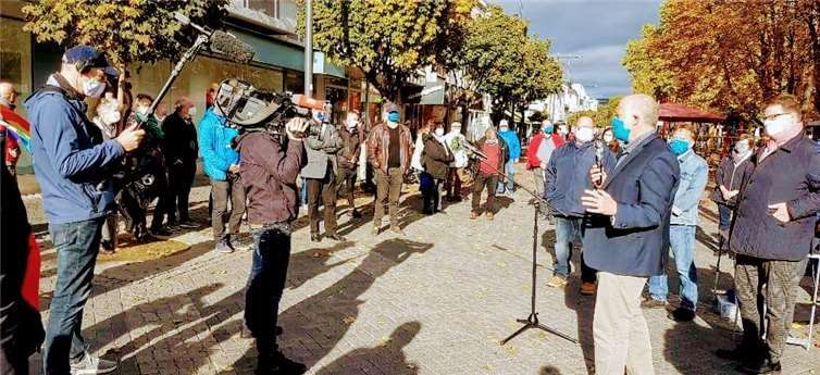Puls of Europe hatte wieder zur Demo auf den Luisenplatz eingeladen.Foto: Privat