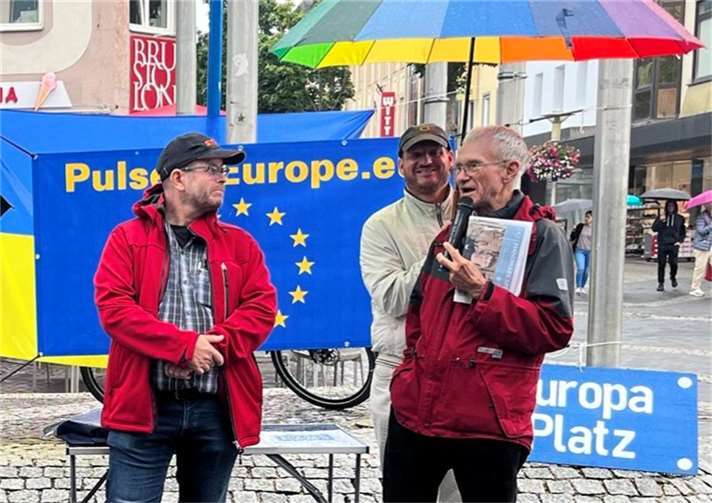 Pulse of Europe Neuwied veranstaltete wieder eine Demo.  Foto: Pulse of Europe Neuwied