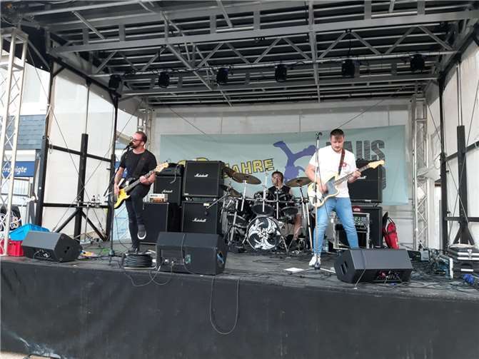 Punkrock mit Daylight at Night.