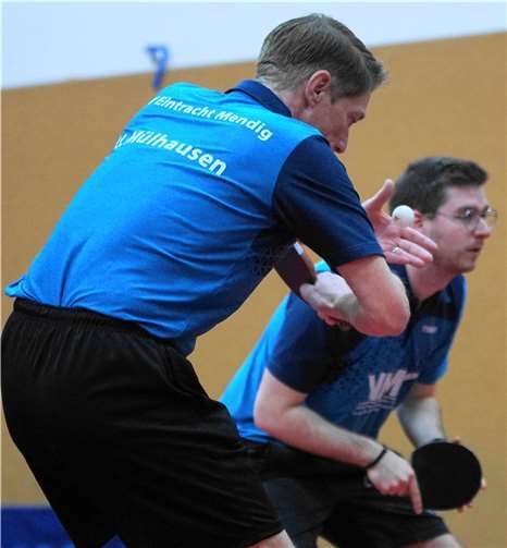 Punktgewinne von Horst Udo Mülhausen (v.) und Patrick Assenmacher im Doppel und in den Einzeln konnten die Team-Niederlage nicht verhindern.  Foto: M. Schreiber