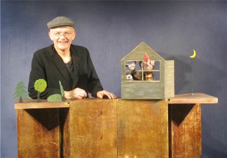 Puppenspieler Manfred Künster verzauberte die Kinder mit seinen Geschichten.Privat