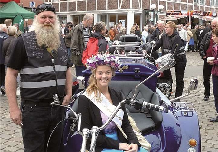 „Queens on trikes“ - Schmetterlingskönigin Katharina I. privat