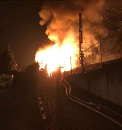 Brennender Güterzug im Bahnhof Unkel gelöscht Quelle: Feuerwehr Stadt Unkel / Facebook