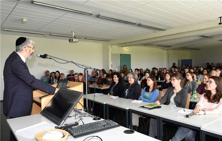 Rabbiner Julian-Chaim Soussan stellte das Judentum aus orthodoxer Sicht vor. privat