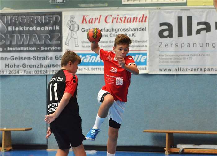Rafael Münzer mit Ball auf dem freien Weg zum Tor. Foto: privat