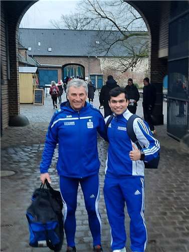 Raheb Rahimi und Klaus Jahnz vor dem Start bei der Winterserie in Köln-Porz.