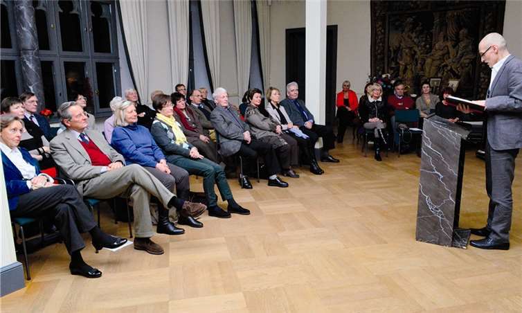 Raimund Riecke vom Stadttheater Koblenz las aus dem Tolstoi-Roman „Krieg und Frieden“. HEP