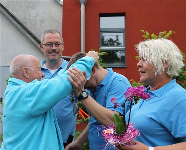 Rainer Barczewski wurde als neuer Bürgerkönig geehrt. DL