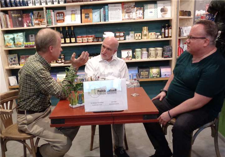 Ralf Anker und Dr. Christoph Henrichsen stellen sich im Gespräch vielen Themen.Foto: privat