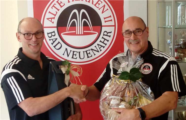 Ralf Schmitt (l.) und sein Vorgänger Dieter Weiland.