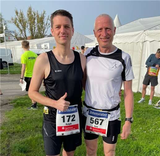 Ralph Desgronte (li) und Jörg Dittrich (beide LT Puderbach) absolvierten Halbmarathonlauf in der Pfalz. Quelle: LT Puderbach