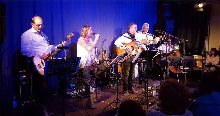 Random & Friends zum Abschluss auf der Bühne.UP