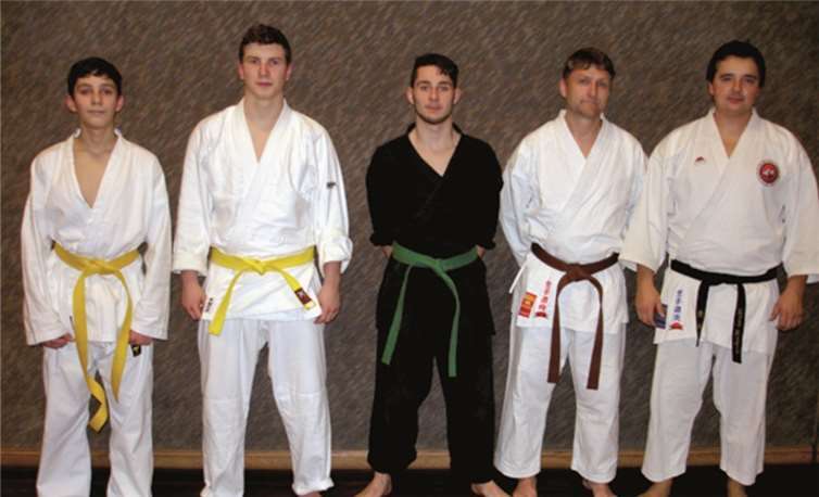 Raphael (Gelbgurt), Daniel Lengyl (Gelbgurt), Patrick Weyer (Grüngurt), Klaus Dünchem (Braungurt).privat