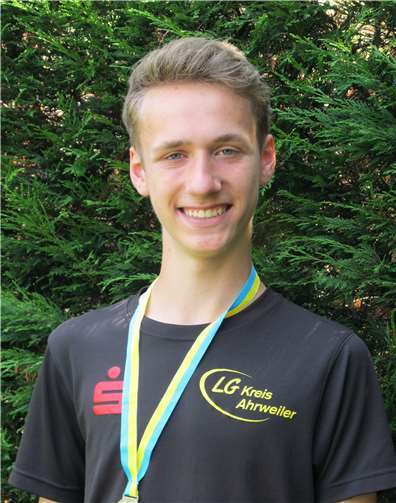 Raphael Jüris gewinnt bei den Süddeutschen Meisterschaften Silber. Foto: privat