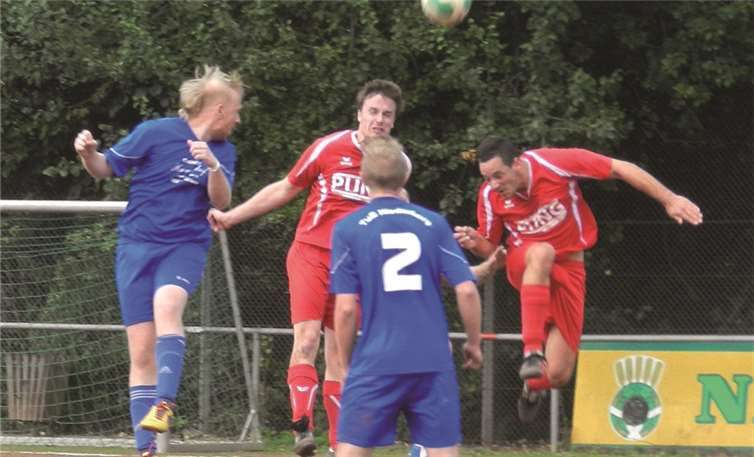 Raphael Weber und Martin Schüller erkämpften sich einige Torchancen. privat