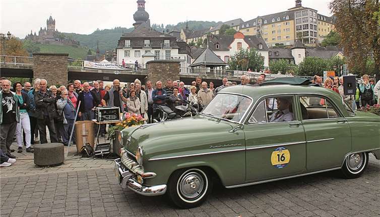 Raritäten wie beispielsweise ein Opel „Kapitän“ aus dem Jahr 1954 beteiligten sich an der Moselschieferclassic. privat
