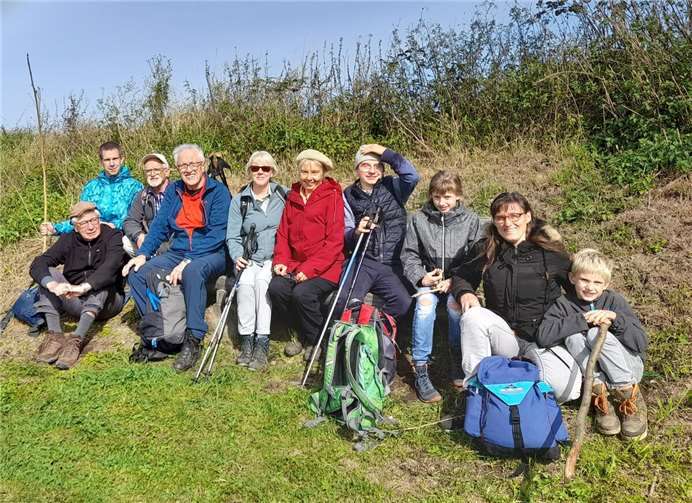 Rast an der Motocross Strecke Ettringen. Foto: Eifelverein Remagen / Klara Rauwald