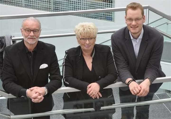 Ratsmitglied Fritz Naumann, SPD-Fraktionsvorsitzende Marion Lipinski-Naumann und Denny Blank (Vorsitzender SPD-Ortsverein Altstadt-Mitte).Quelle: SPD-Stadtratsfraktion