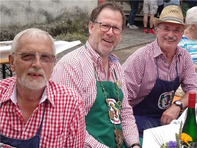 Razejunge in Vorfreude auf die Weinprobe am 24. Juni. Foto: privat