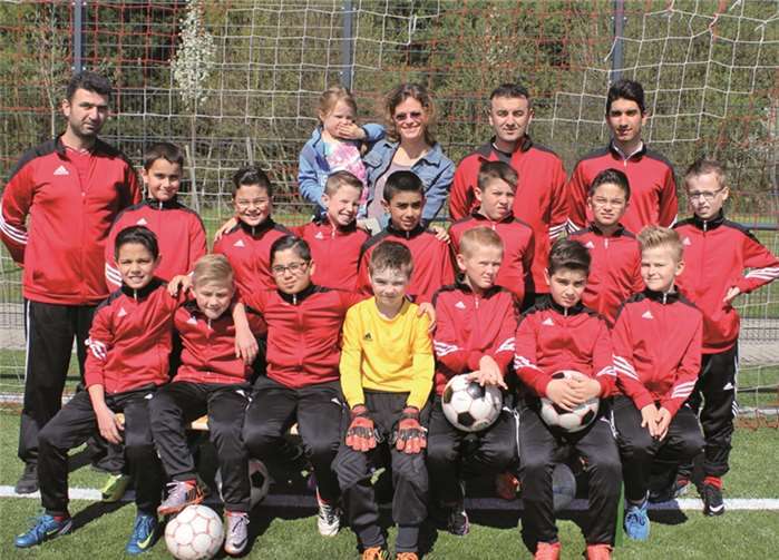 Rebecca Schenkelberg mit den Merler E3-Junioren. Privat