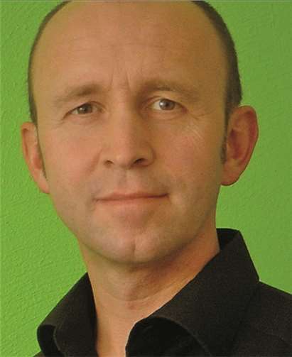 Referent Günter Burzywodaprivat