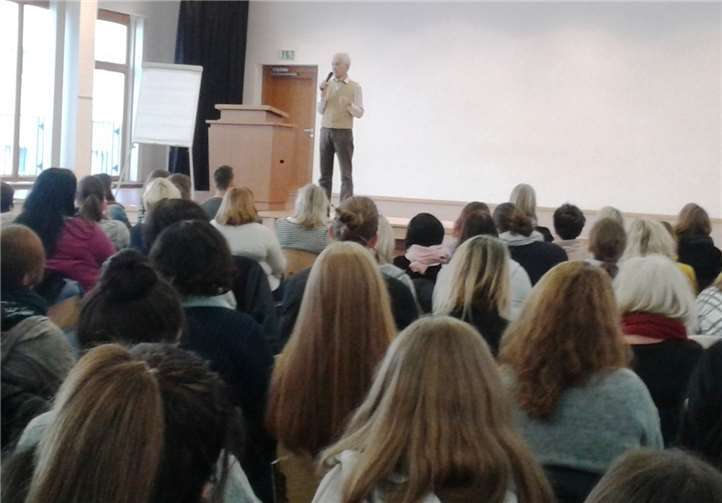 Referent des Tages war der Philosoph und Autor Bertrand Stern.Foto: privat