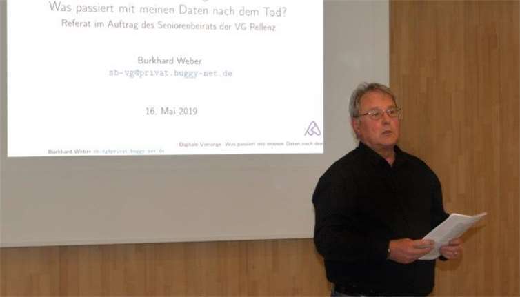 Referent und Seniorenbeiratsmitglied Burkhard Weber bei seinem Vortrag. Foto: privat