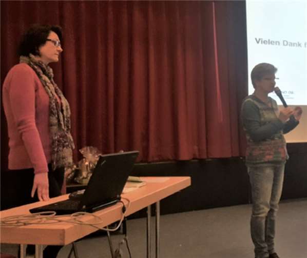 Referentinnen Margit Vogt und Emma Börkircher.Andreas Klein