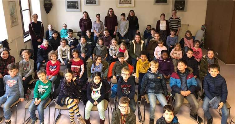 Rege Beteiligung herrschte beim Bastelnachmittag.Privat