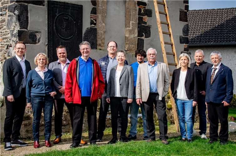 Regelmäßig stehen die Miesenheimer Mitglieder der FWG samstagsvormittags ihren Mitbürgerinnen und Mitbürgern für Gespräche zur Verfügung. Foto: privat