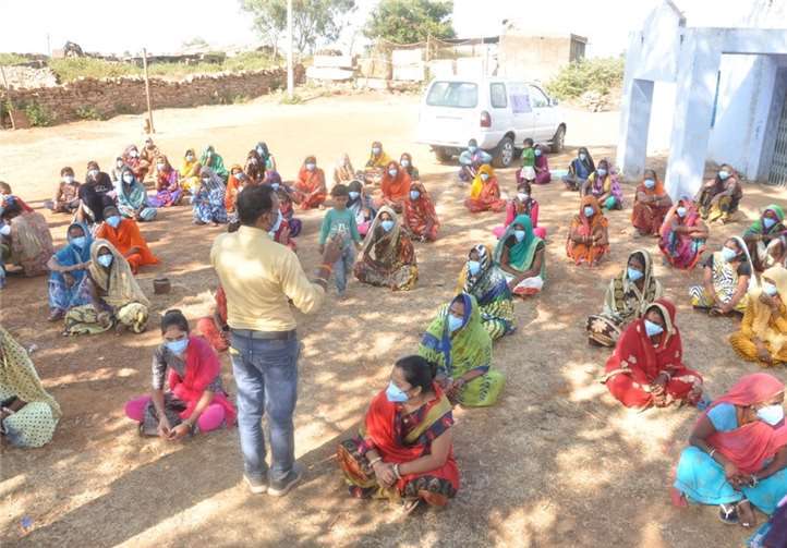 Regelmäßig wurden sogenannte Sensibilisierungscamps durchgeführt