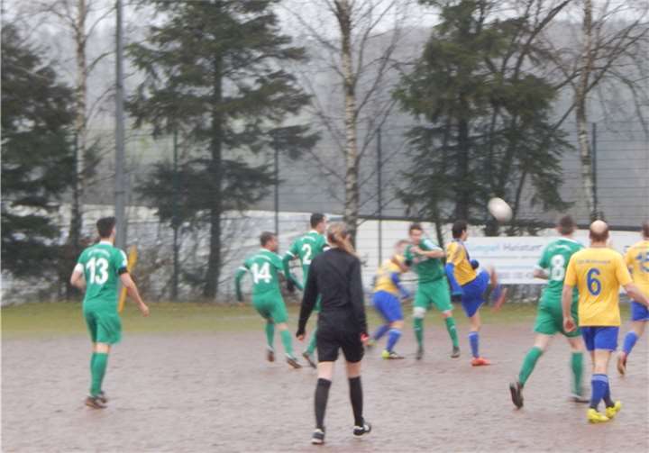 Regen, Sturm, Matsch und vier Tore.Privat