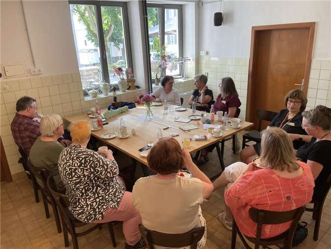 Reger Austausch in kleinen Gruppen. Foto: privat