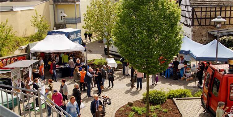 Reges Getümmel und ein ständiges Kommen und Gehen herrschten auf dem Töpferplatz.Fotos: -MIH-
