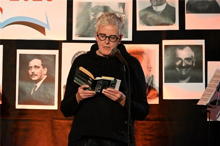 Regina Münch beim Vorlesen zu erleben ist ein Genuss.