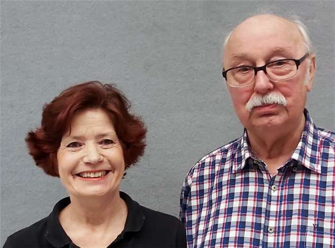 Rehasportübungsleiterin Mareyke Winkel und Vorsitzender VST Rheinbach Heiner Tamms. Foto: