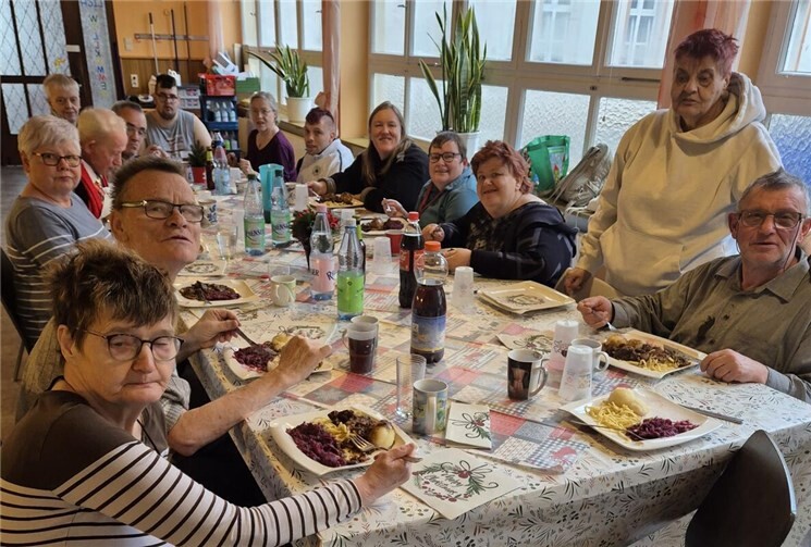 Rehgulasch und Spekulatiusknödel: Ein Festmahl im Kloster. Foto: Patricia Alt