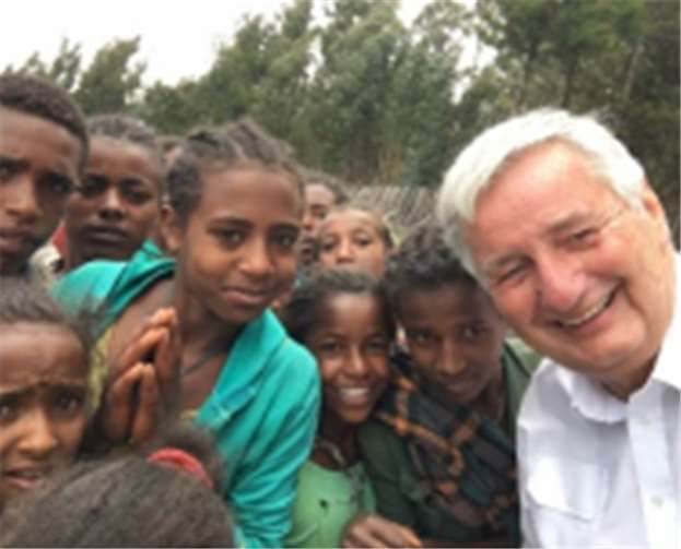 Reiner Meutsch, Unternehmer, Radiomoderator und Initiator der Stiftung Fly & Help. privat