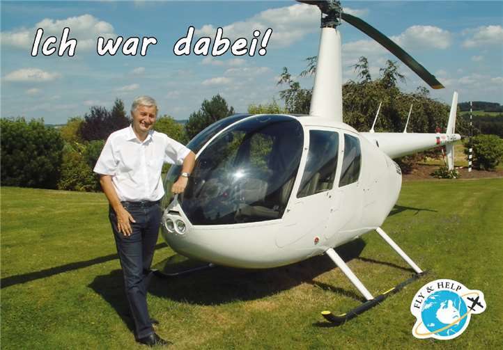 Reiner Meutsch möchte mit Unterstützung vom röhrig-forum mit den Hubschrauber-Rundflügen ab dem Flugplatz Winningen auch weiteren Kindern in Entwicklungsländern einen Schulbesuch ermöglichen. privat