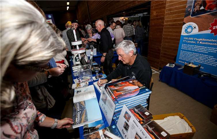 Reiner Meutsch und seine Stiftung „Fly & Help“ waren zu Gast bei „Lehmensart“.  -EP-