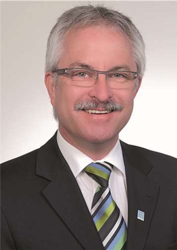 LBB unter neuer Führung Reinhard Simon. Landesbetrieb LBB