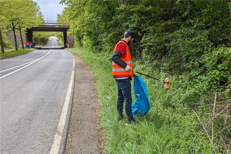 Reinigung beim Cleanup in der Rostocker Straße in Neuwied