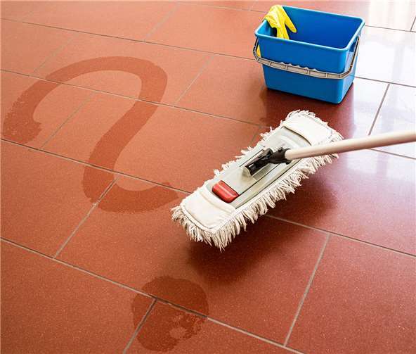 Reinigungskräfte sollen bei einer bundesweiten Online-Umfrage mitmachen. Foto: IG BAU